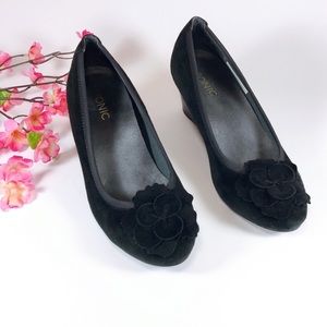 Vionic Hayes Black Kid Suede Leather Wedge Sz 7.5